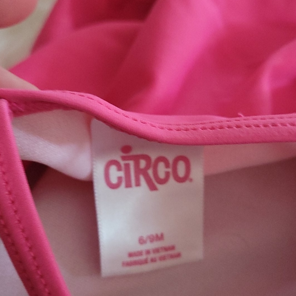 CIRCO pink ruffle swimsuit 6/9mon - Picture 4 of 4